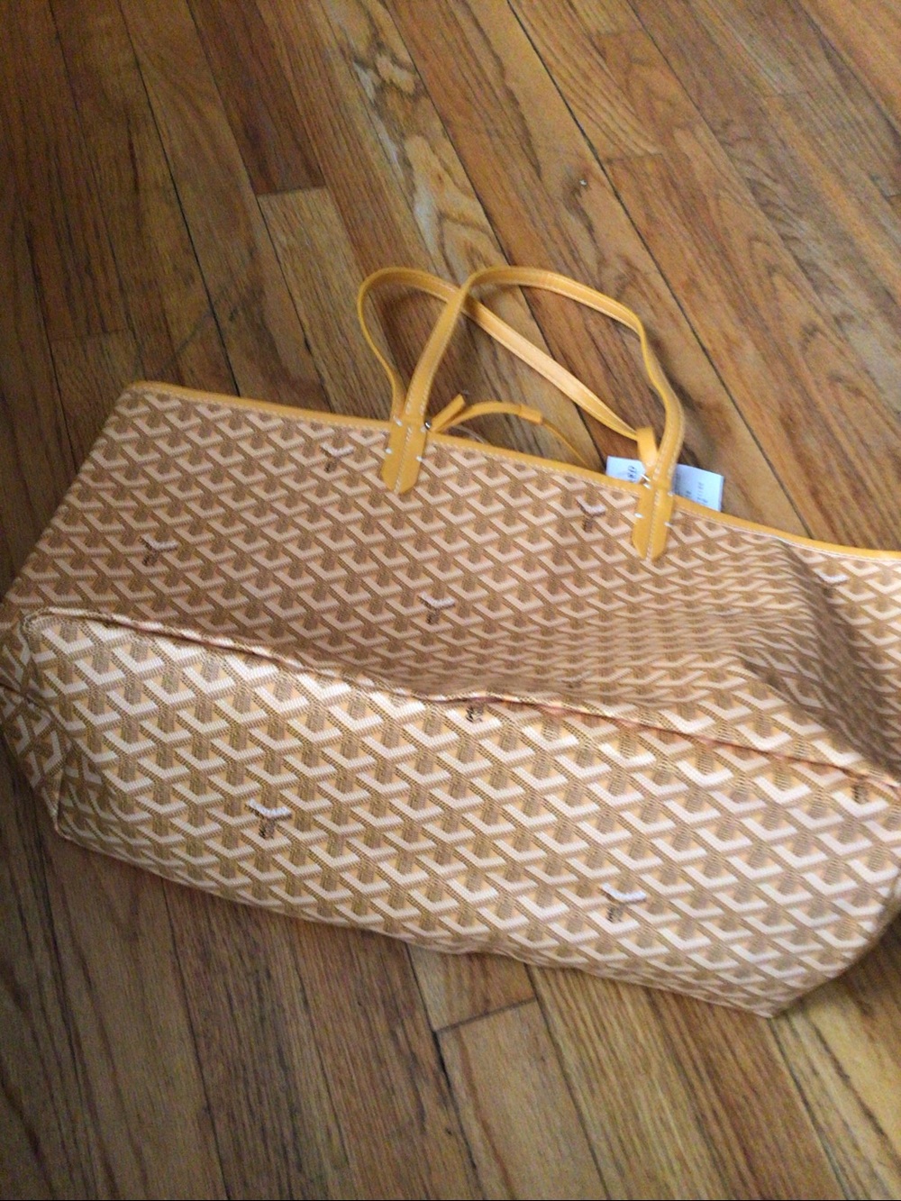 Goyard Tote Bag in Cognac with Yellow Trim authentic ๐ฏ percent ๐๐โ
โ
or best offe - Picture 5 of 7